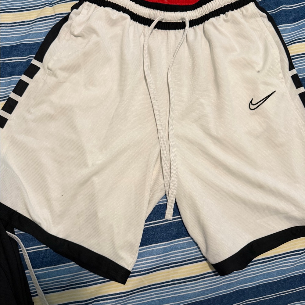 Nike Men’s White Athletic Shorts with Black Accents